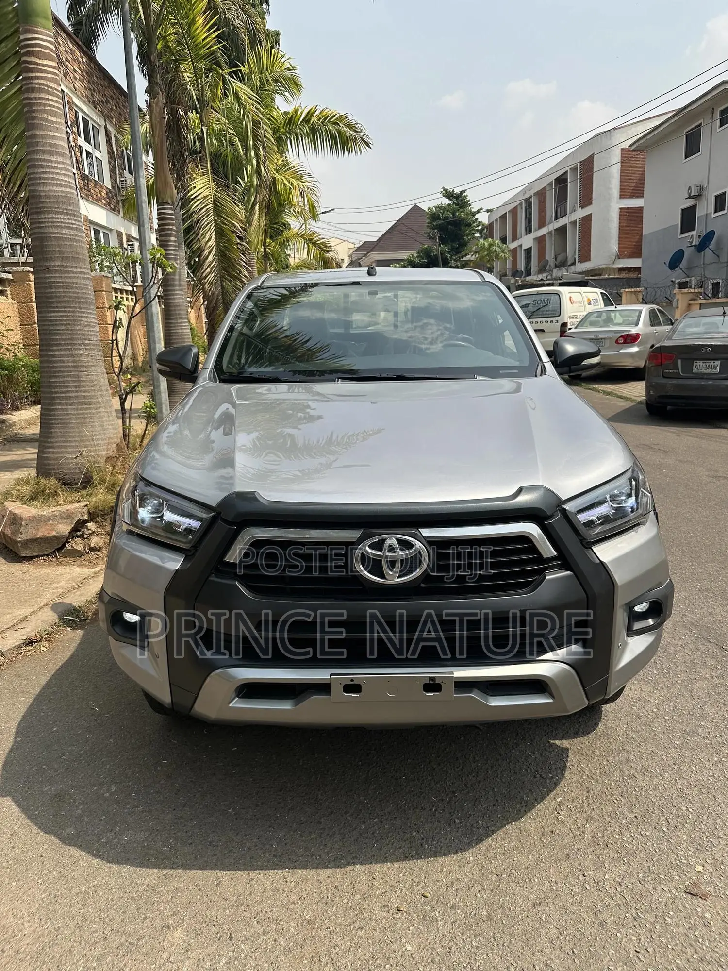 New Toyota Hilux 2023 Gray