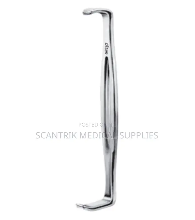 High Quality Surgical Retractor