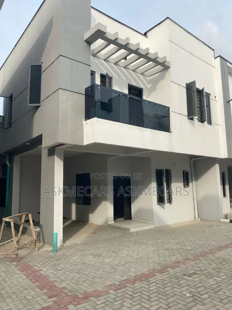 4bdrm Duplex in Palm City, Ajah for rent