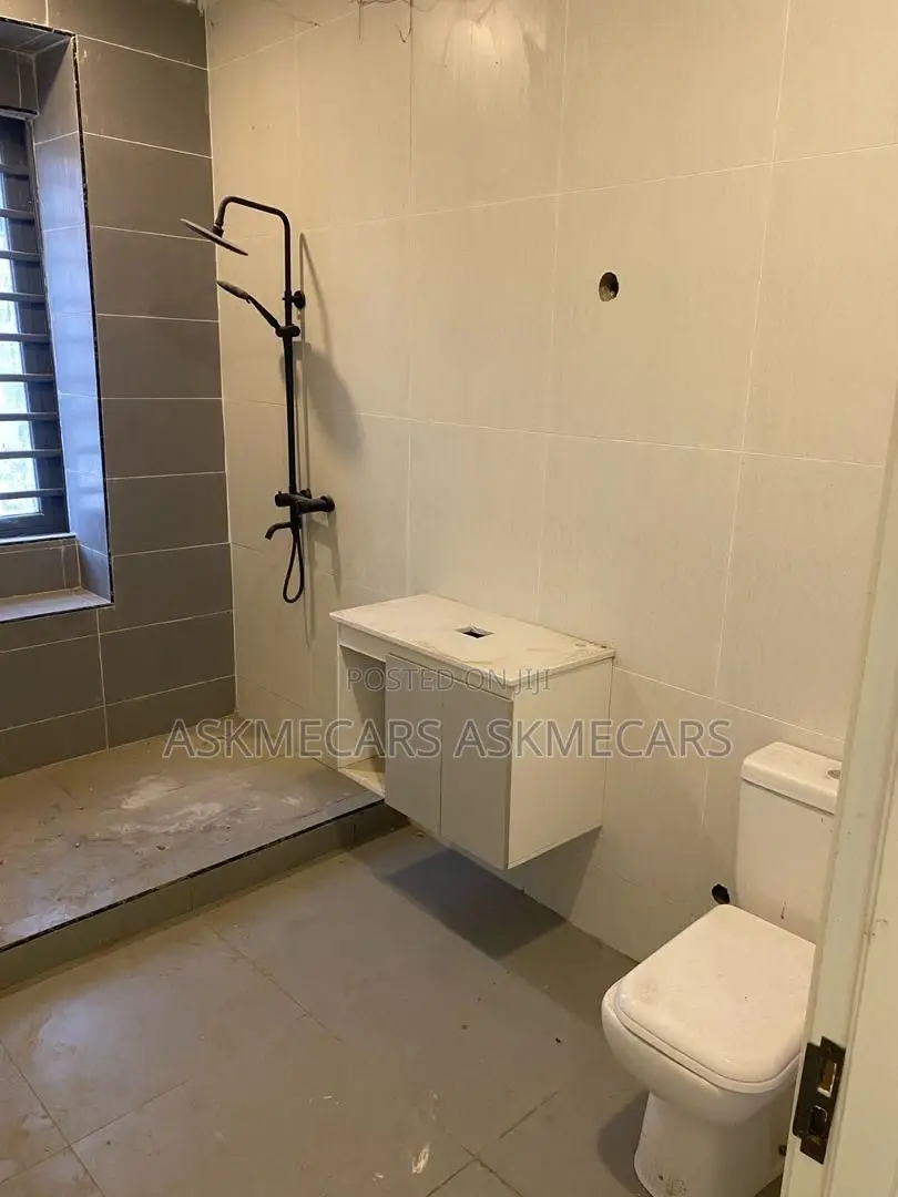 4bdrm Duplex in Palm City, Ajah for rent