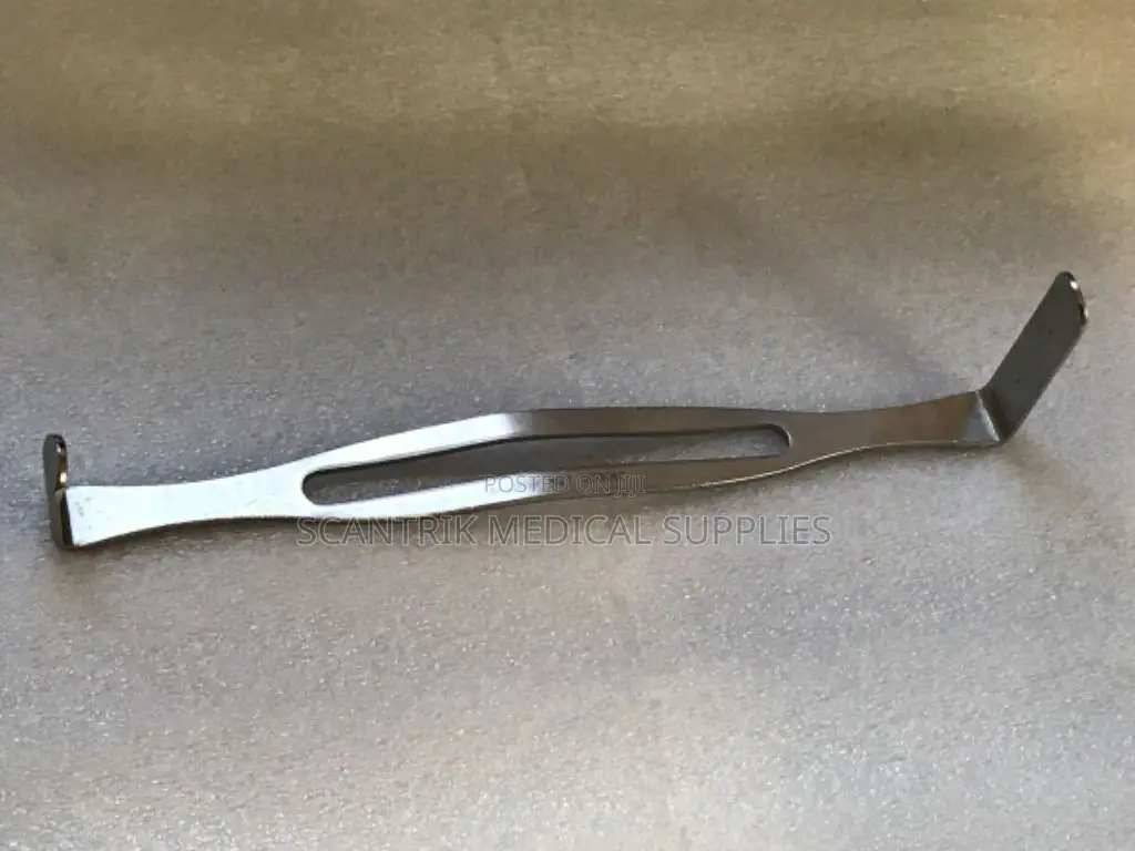 Us Surgical Instrument Retractor