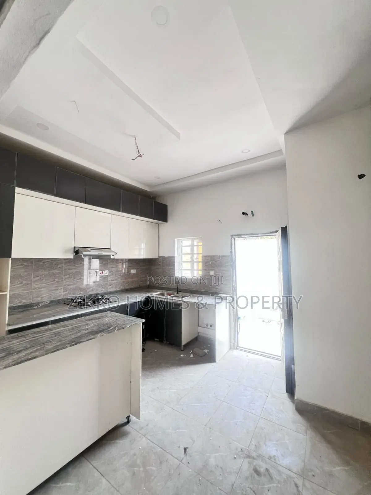 4bdrm Townhouse/Terrace In Ajah For Sale
