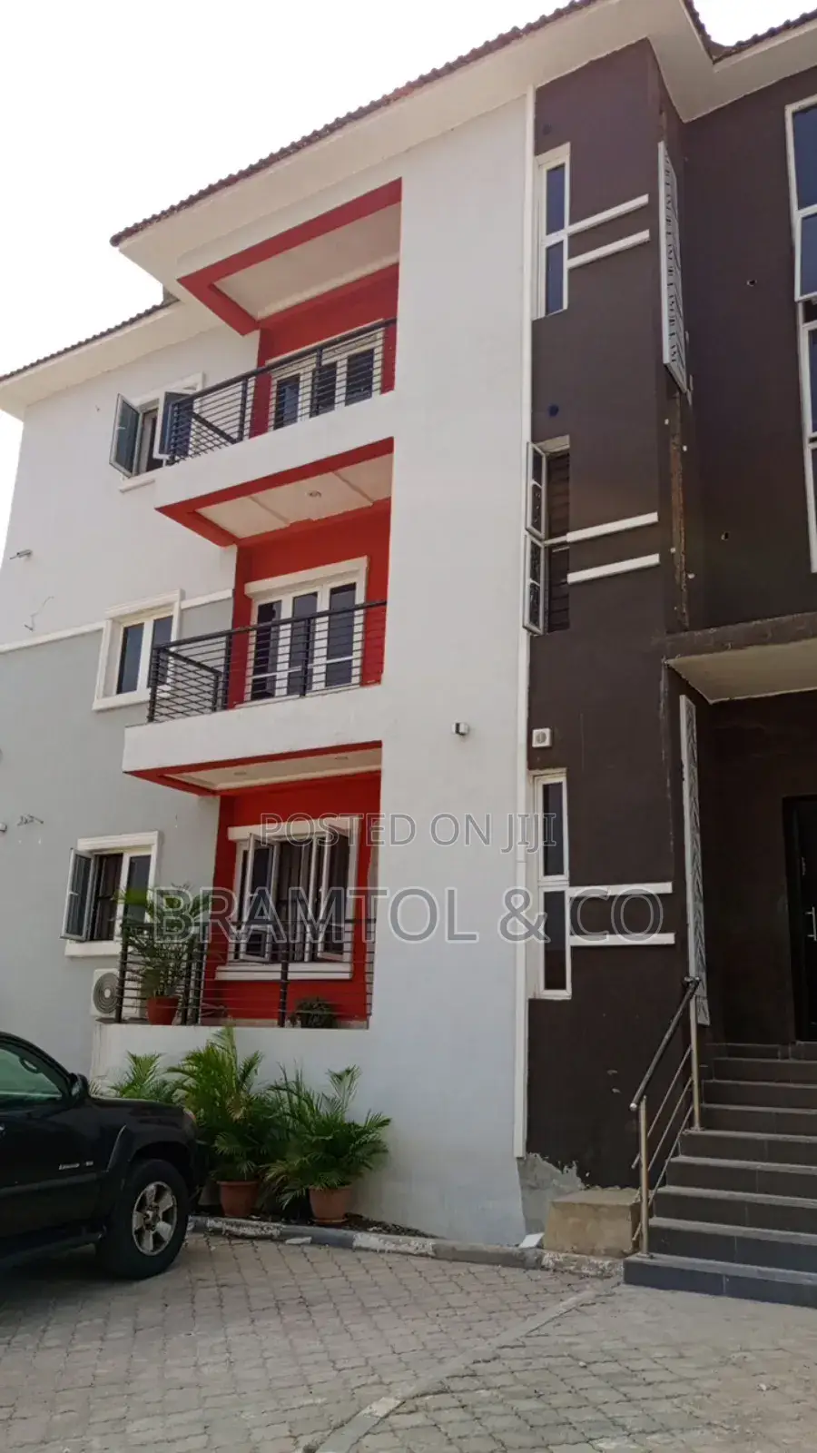 3bdrm Block of Flats in Idu Industrial for sale
