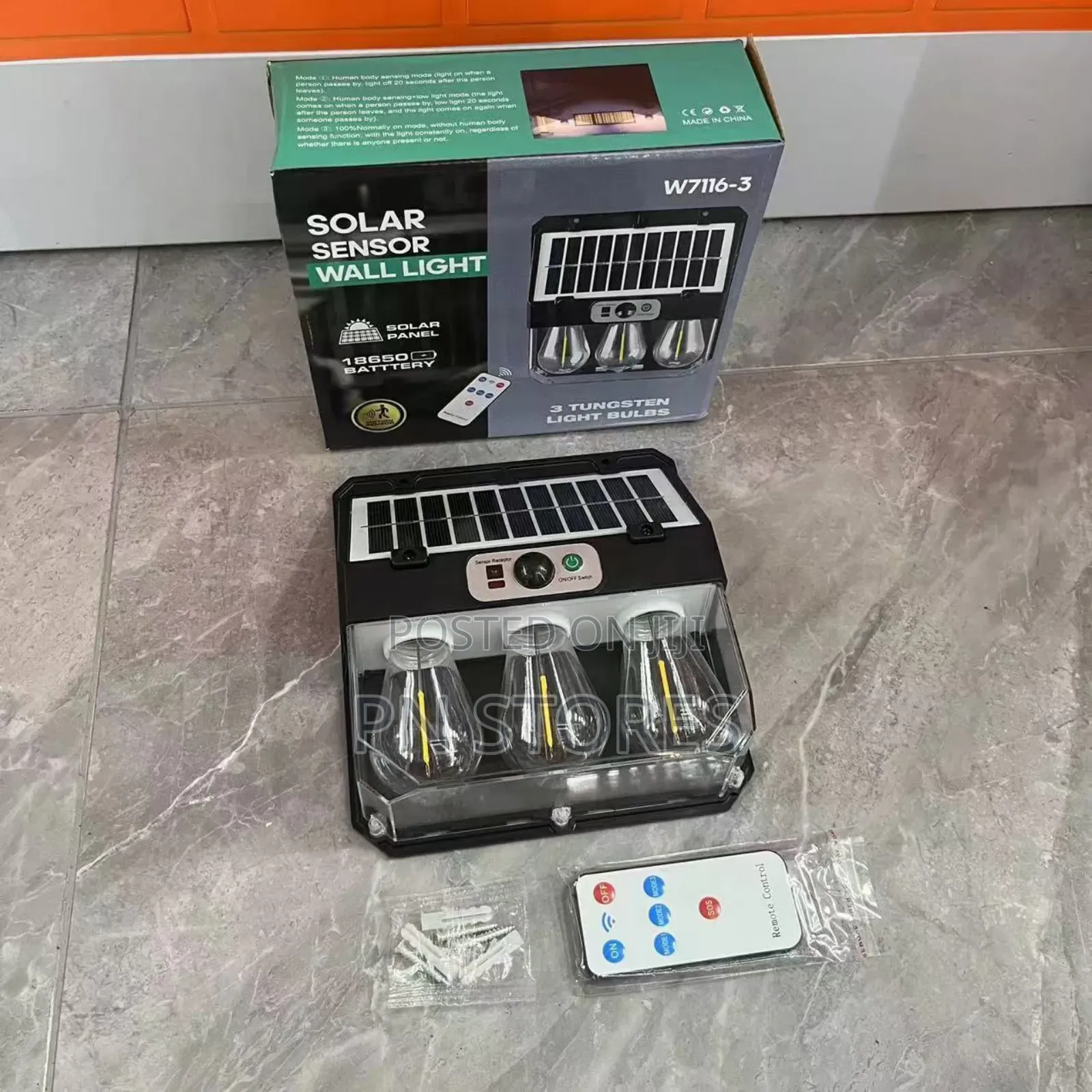 Triple Bulb Solar Rechargeable Sensor Wall Light. 3 Bulbs