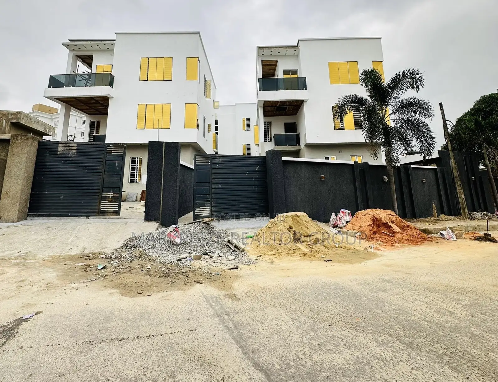 5bdrm Duplex in Opebi Ikeja Lagos for sale