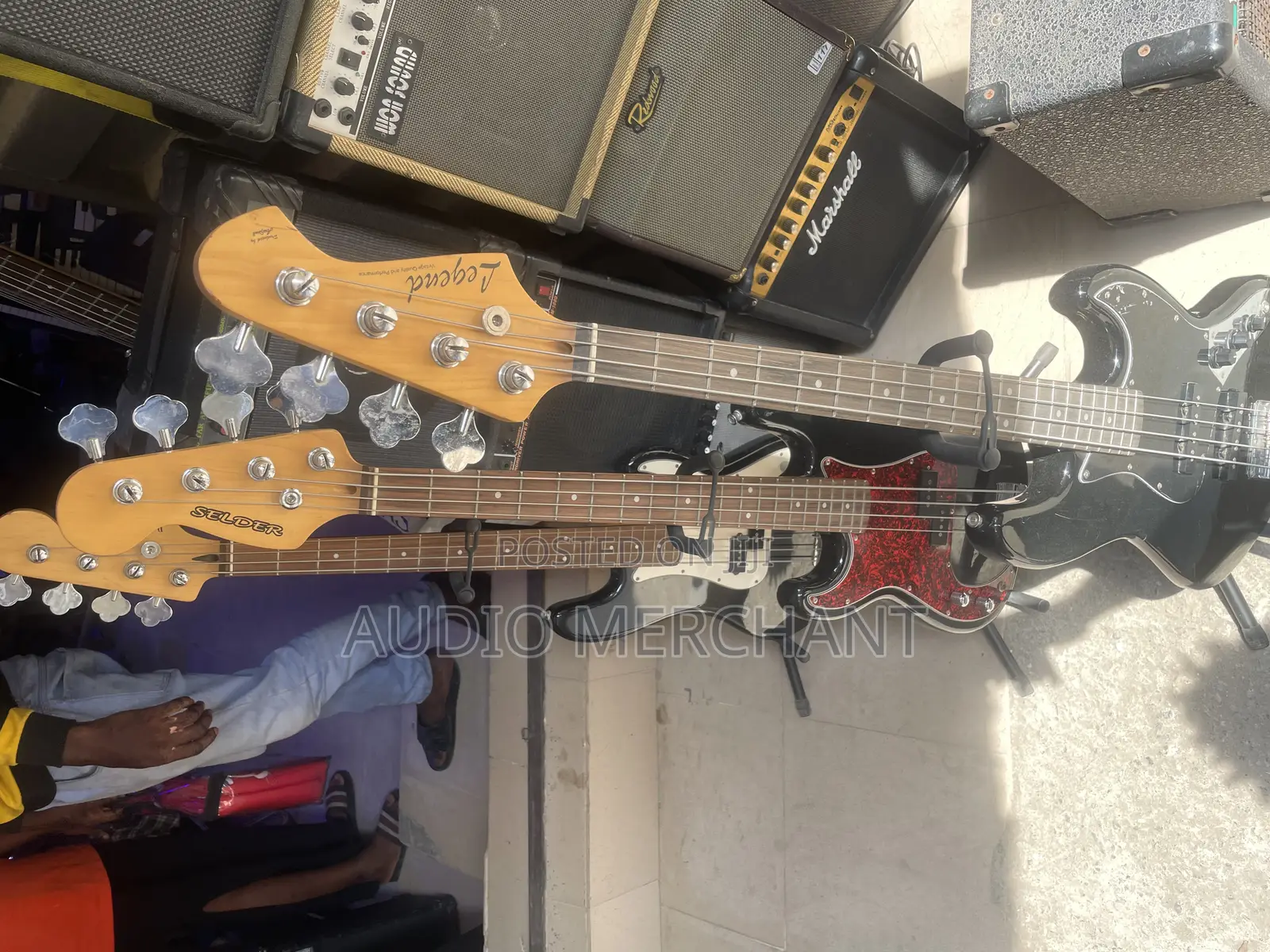 Original Uk Used 4 Strings Bass Guitars