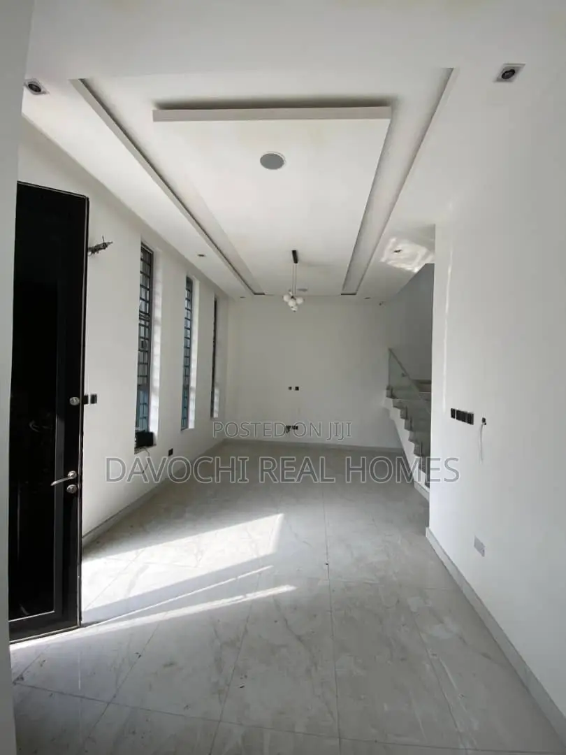 4bdrm Duplex in Chevron, Lekki for rent