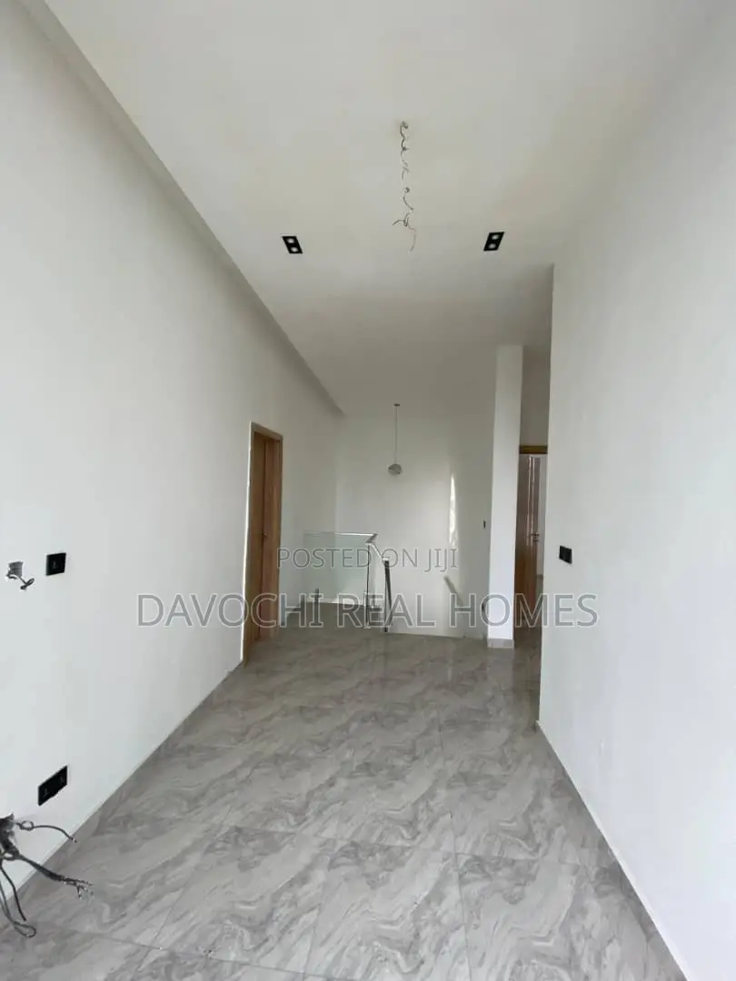 4bdrm Duplex in Chevron, Lekki for rent