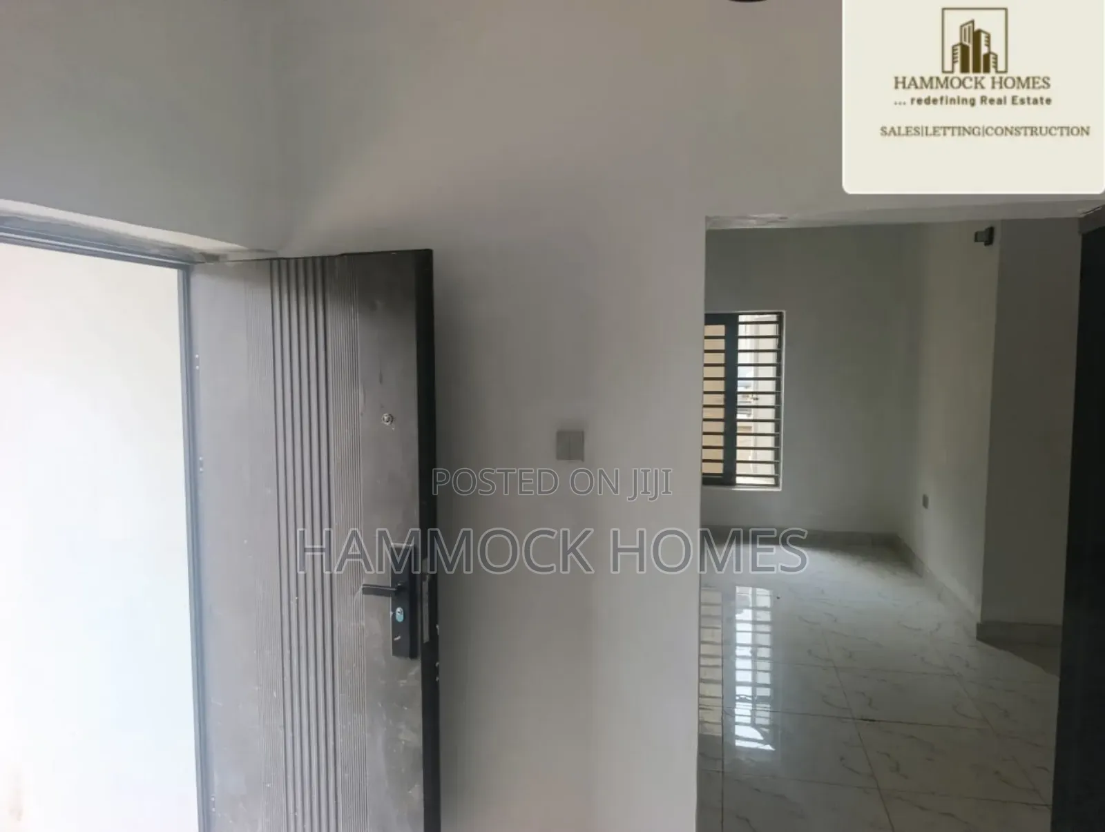 4bdrm Duplex in Jericho Gra for sale