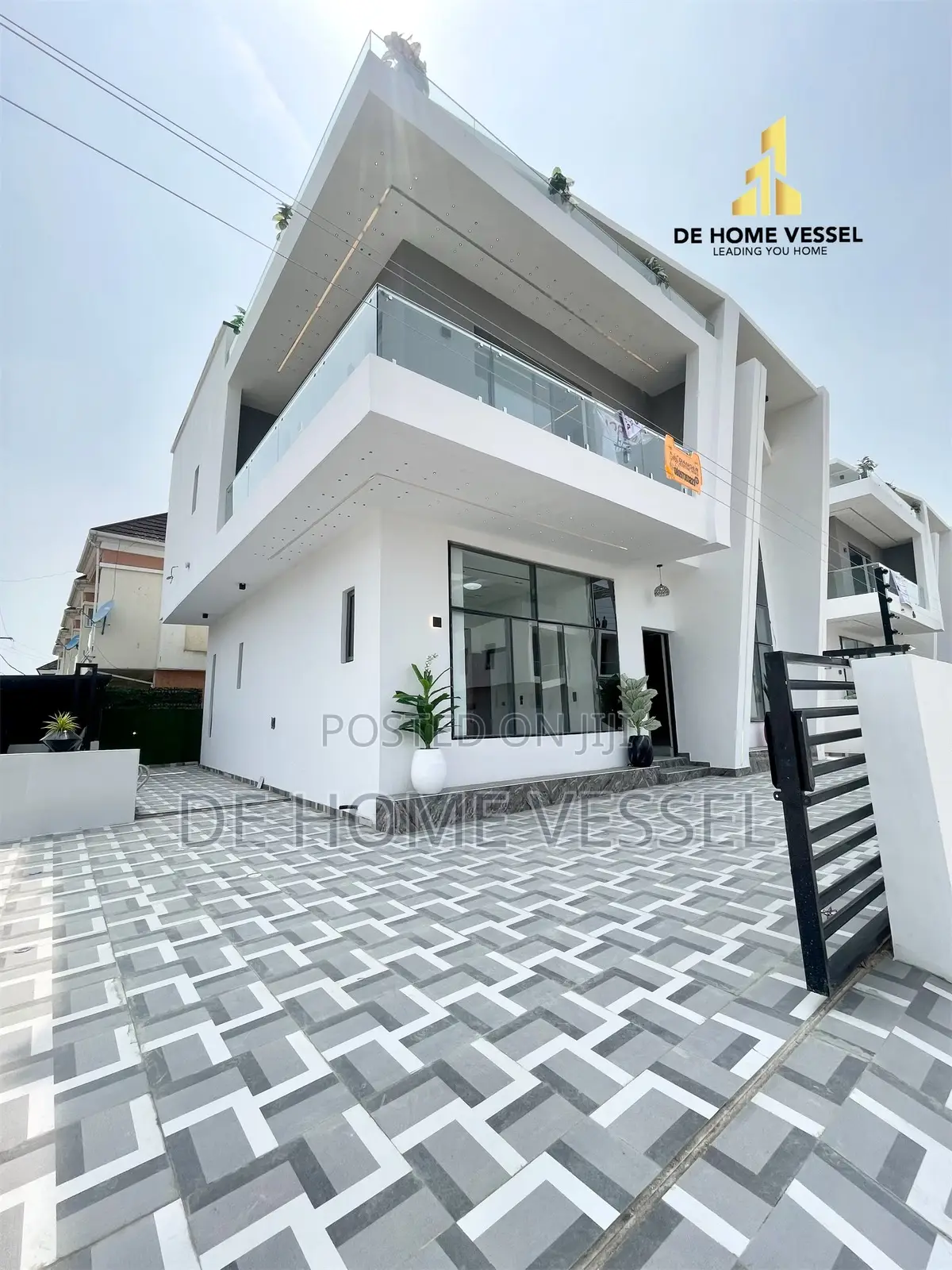 5bdrm Duplex in Ajah for sale