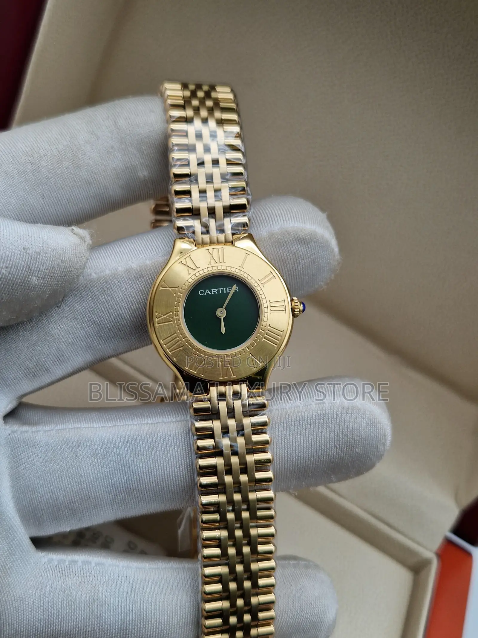 Cartier Luxury Quality Female Chain Strap Wristwatches