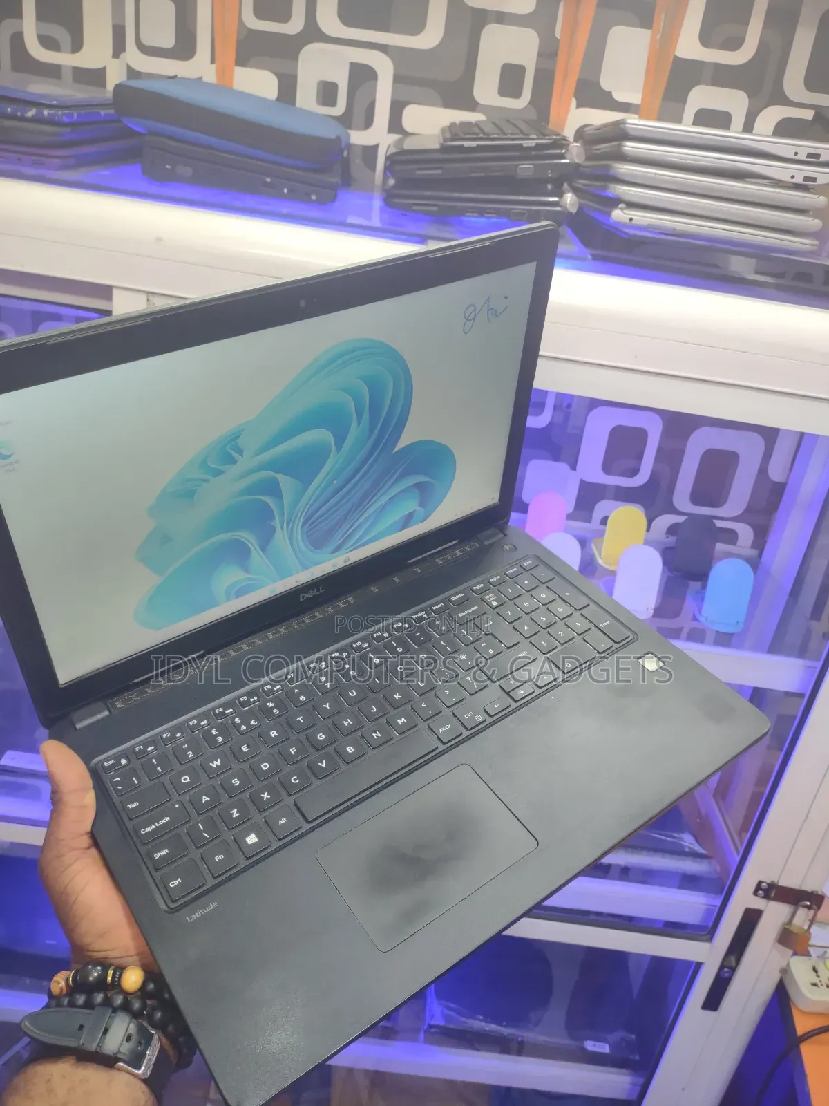 Laptop Dell Latitude 3580 16GB Intel Core I5 SSD 256GB