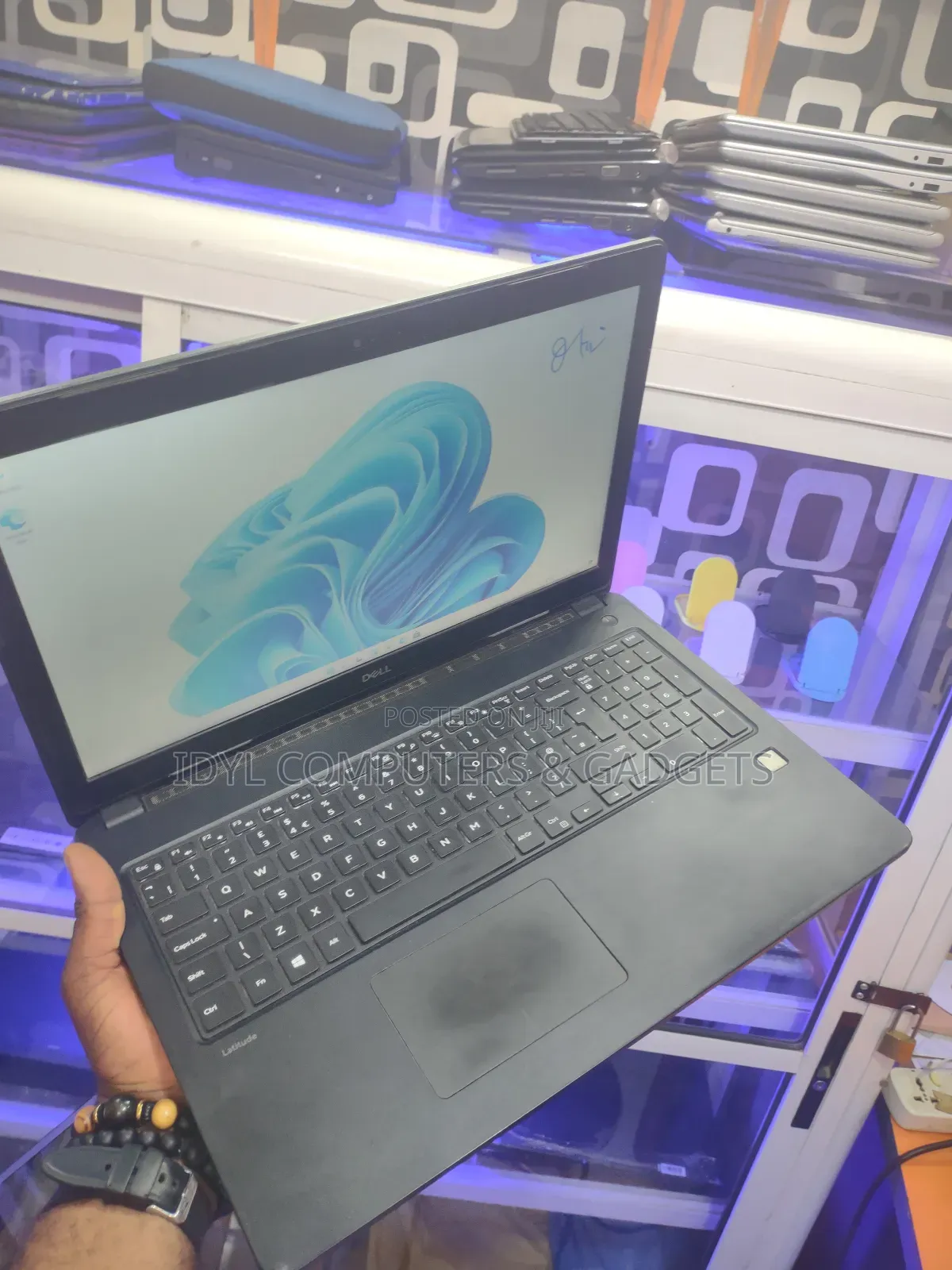 Laptop Dell Latitude 3580 16GB Intel Core I5 SSD 256GB