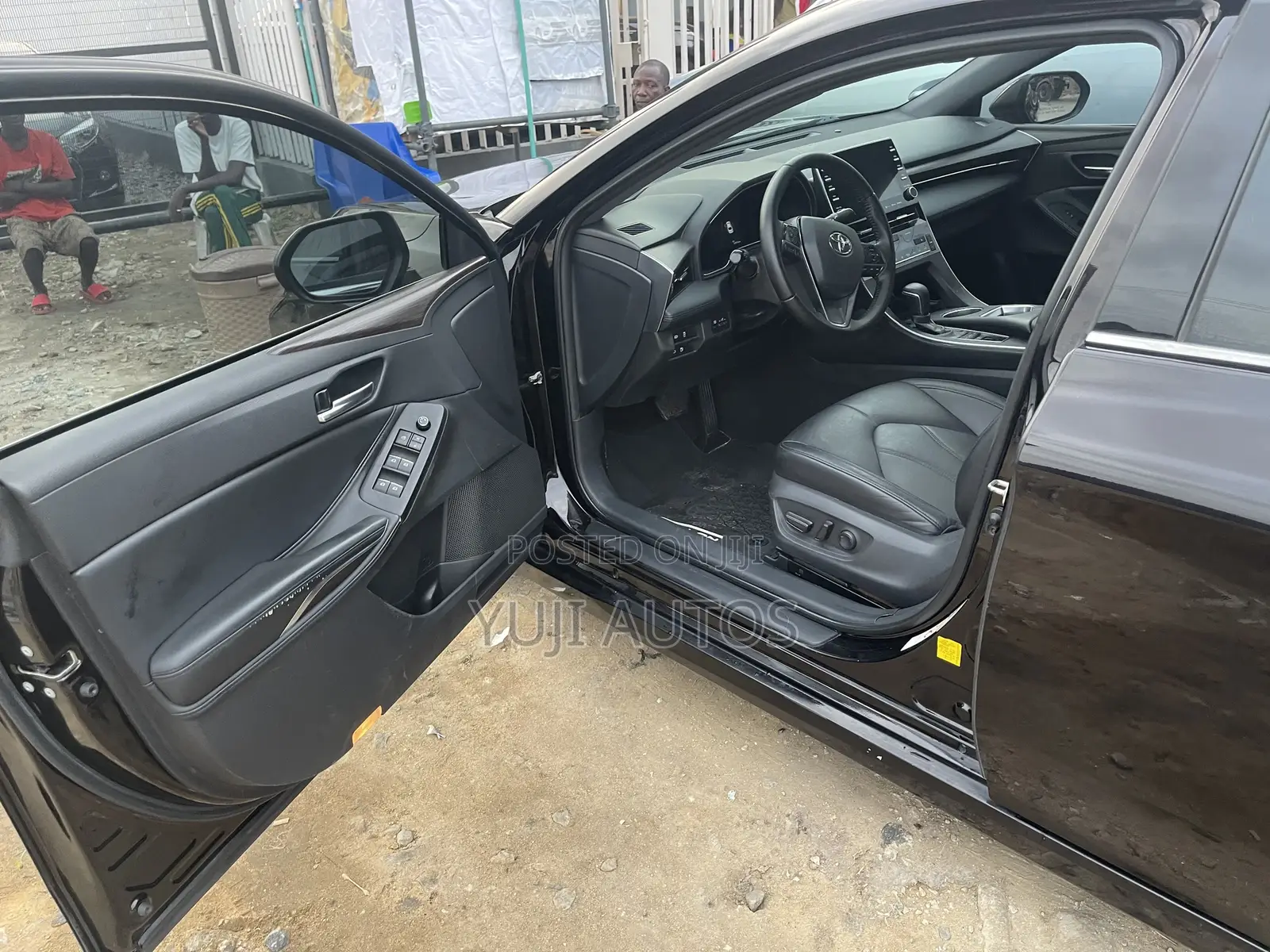 Toyota Avalon 2019 Black