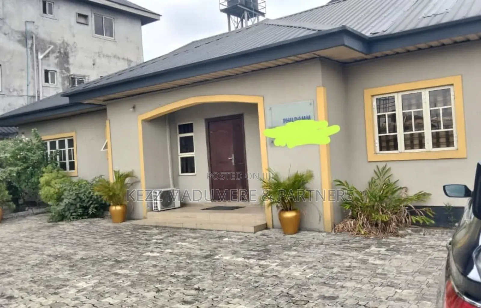 5bdrm Bungalow in Near Yakubu Gowon, Rumuomasi for sale