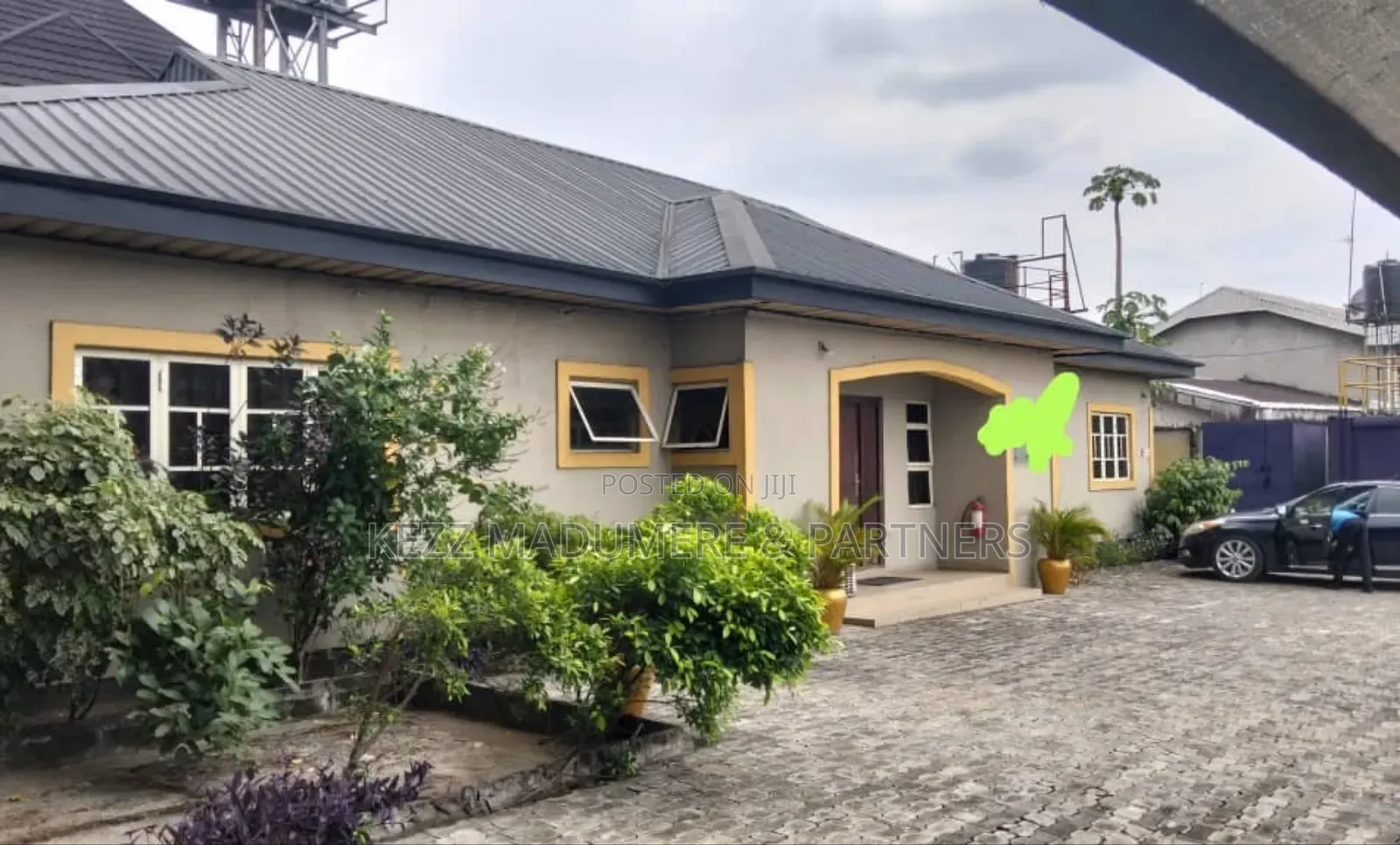 5bdrm Bungalow in Near Yakubu Gowon, Rumuomasi for sale