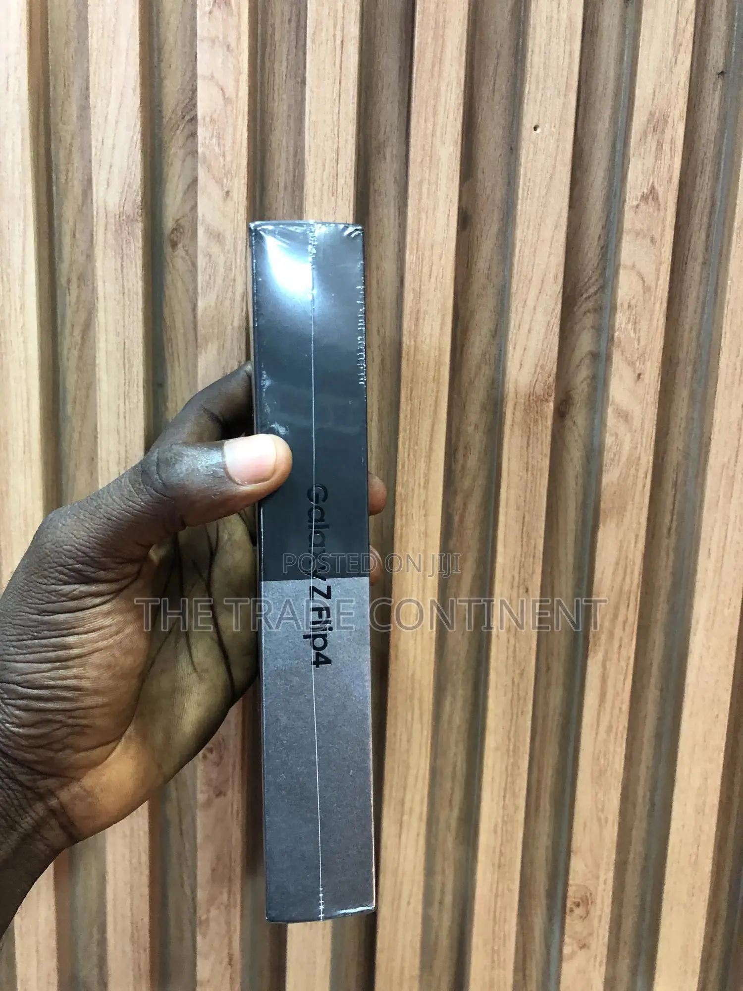 New Samsung Galaxy Z Flip4 256 GB