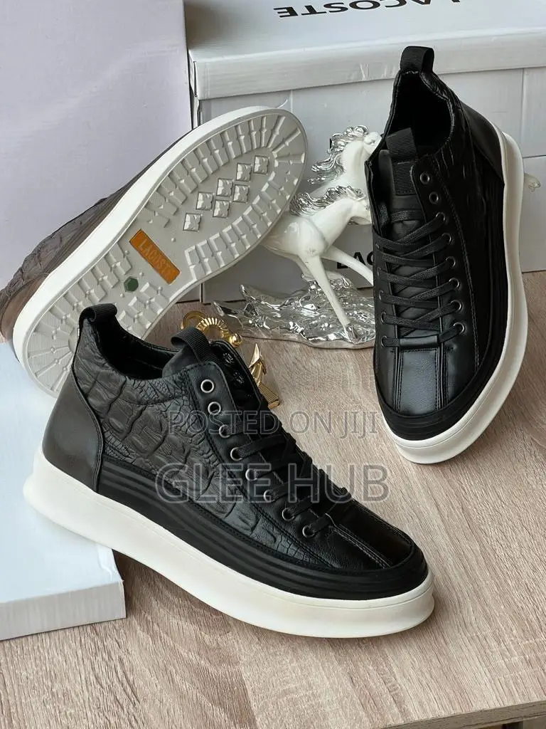 Lacoste Short Ankle Shoes