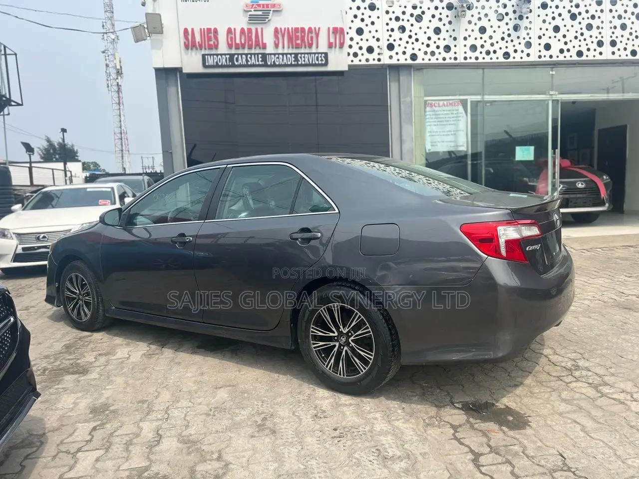 Toyota Camry SE 4dr Sedan (2.5L 4cyl 6A) 2014 Gray