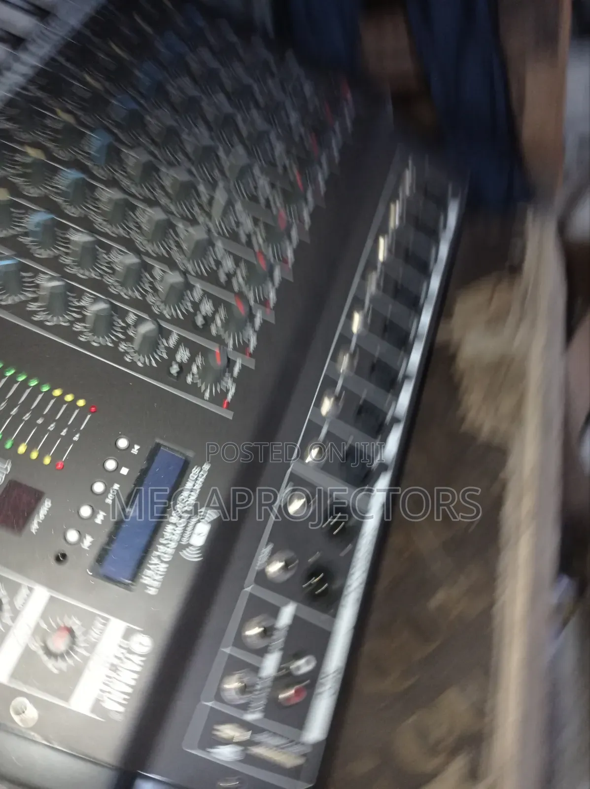 Yamaha Audio Mixer With Bluetooth. 8 Channels Powered Mixer