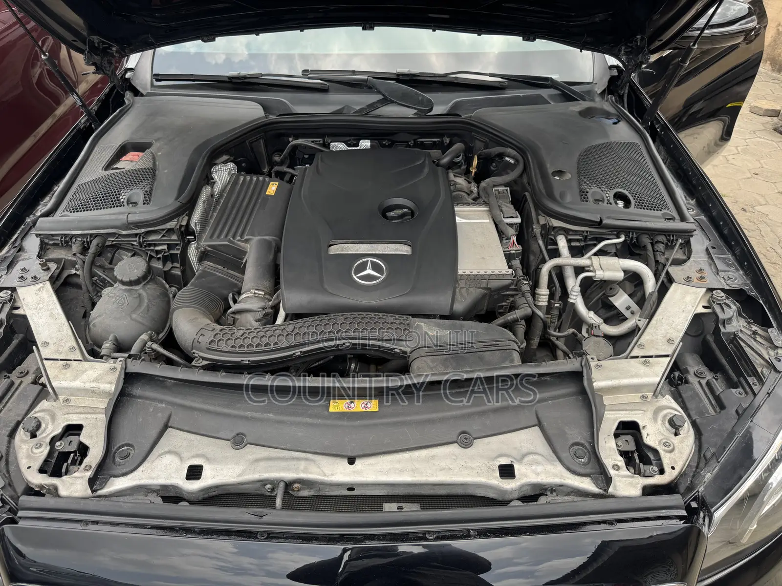 Mercedes-Benz E300 2019 Black