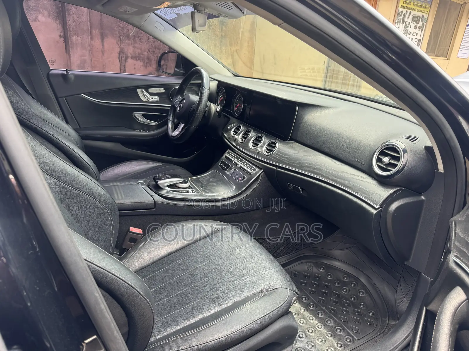 Mercedes-Benz E300 2019 Black