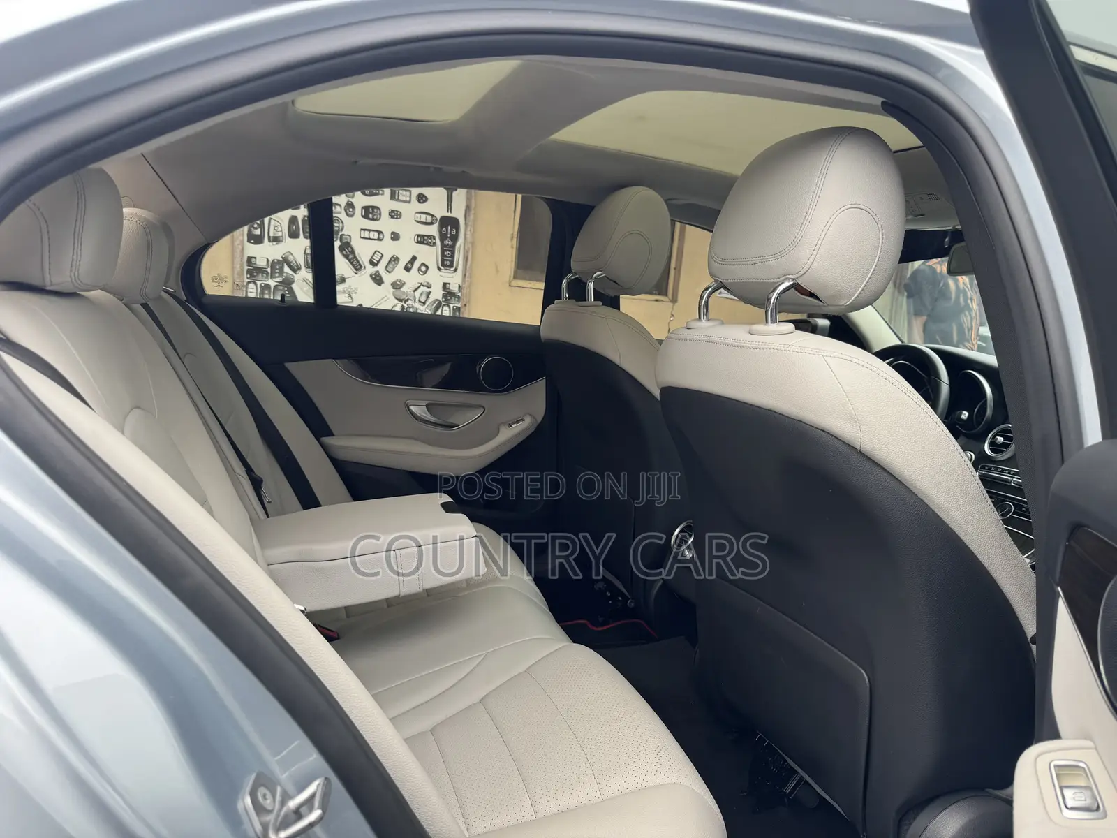 Mercedes-Benz C300 2017 Blue