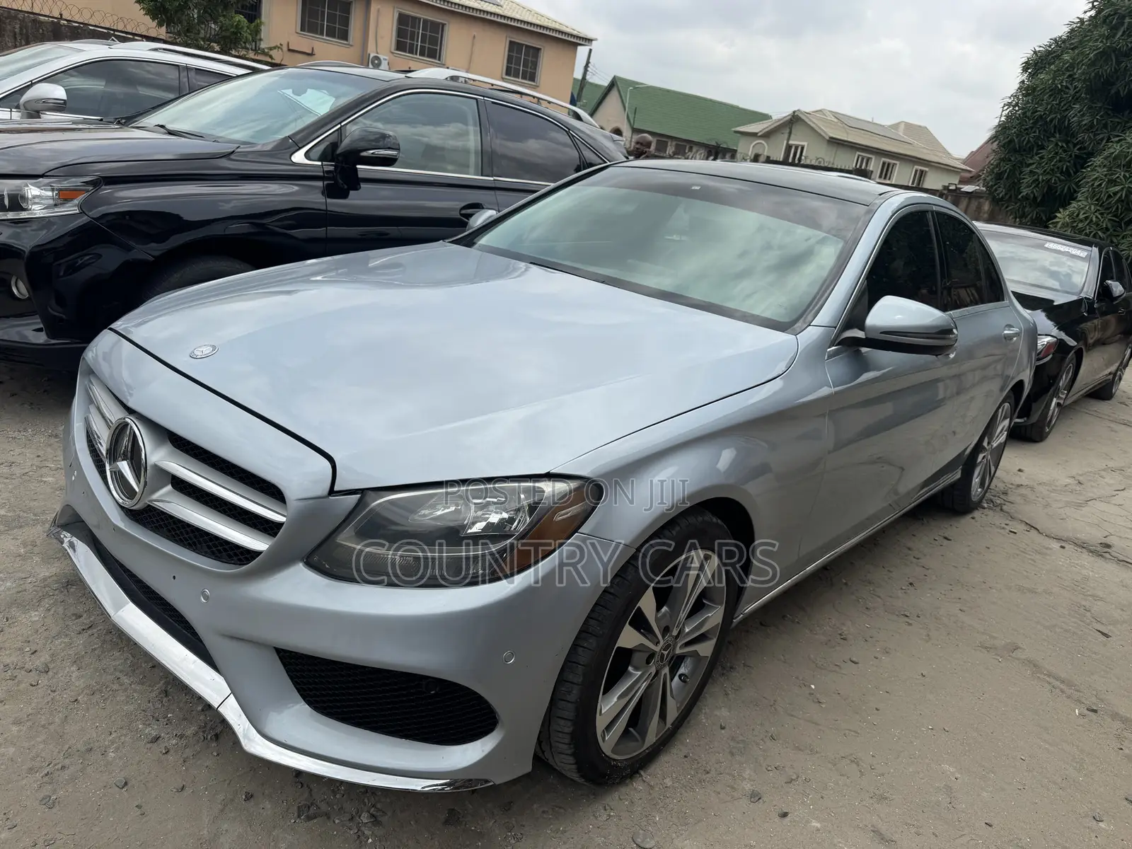 Mercedes-Benz C300 2017 Blue