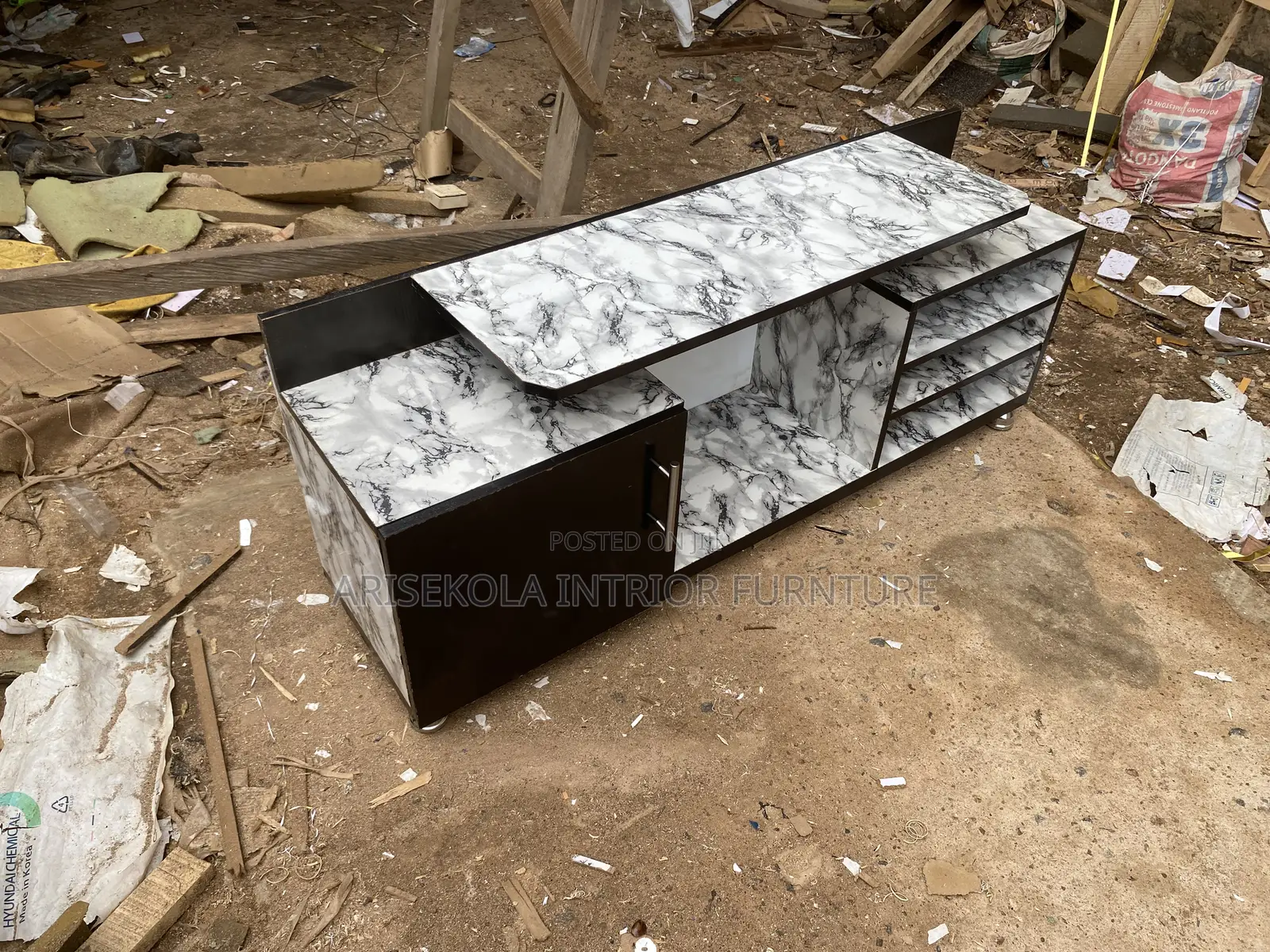 Arisekola Interior Furniture Design