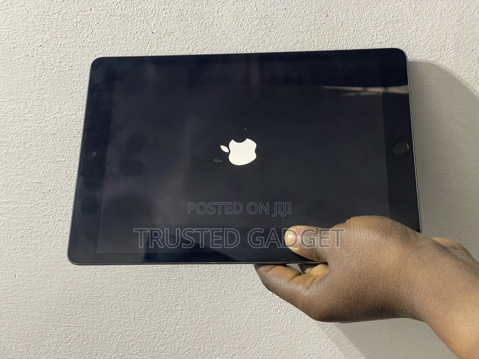 Apple iPad 10.2 (2020) 64 GB Gray
