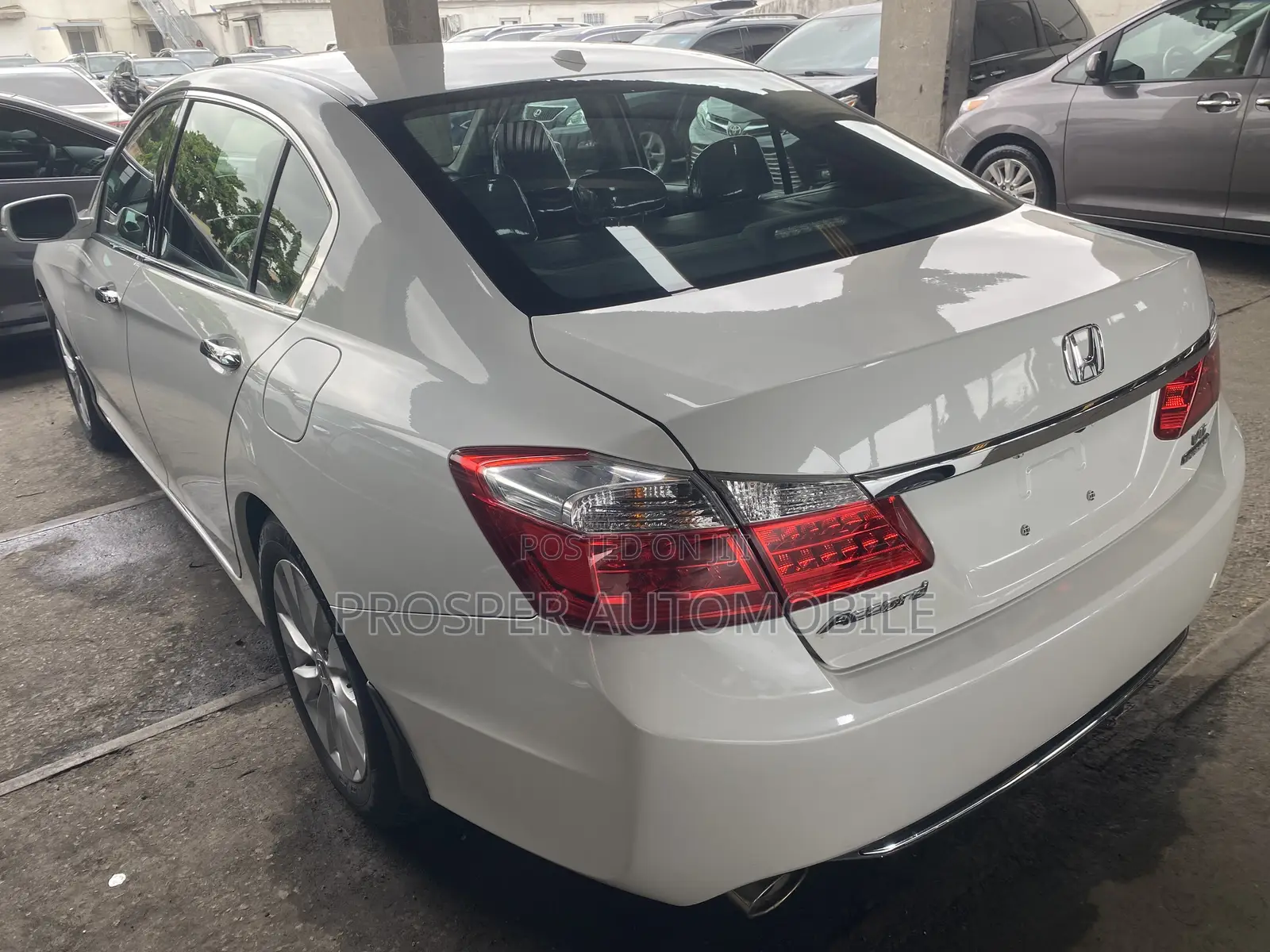 Honda Accord 2013 White