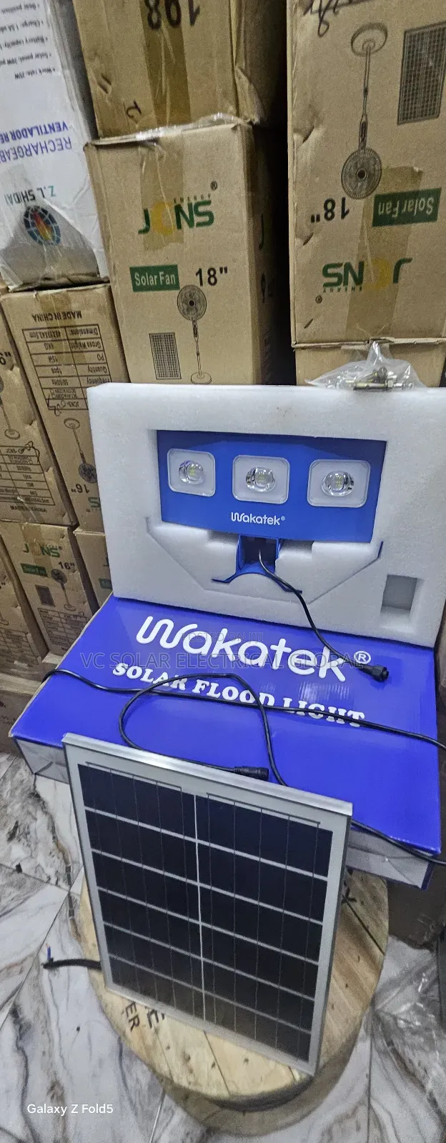300w Wakatek Solar Floodlight