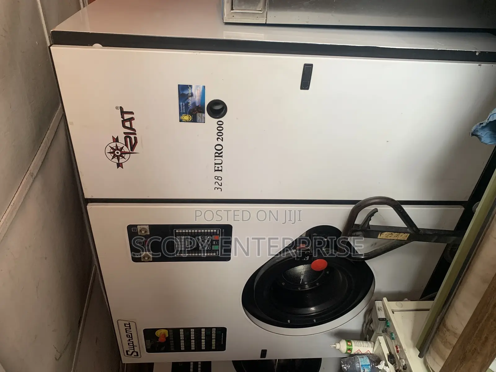 Dry Cleaning Machine