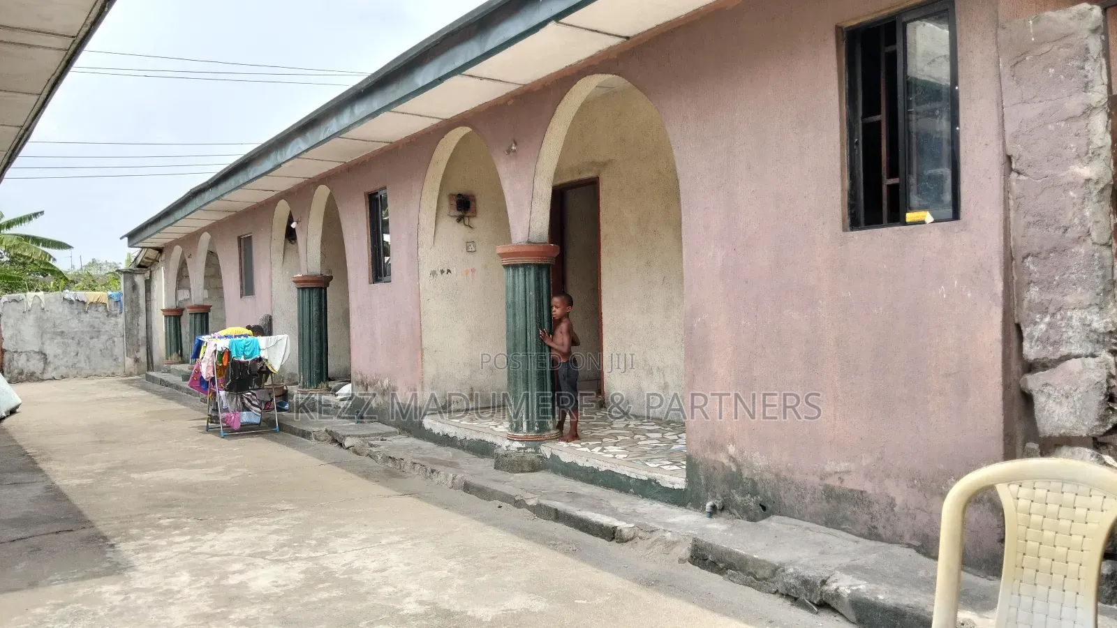 8bdrm Block of Flats in Oyibo , Rivers State, Oyigbo for sale