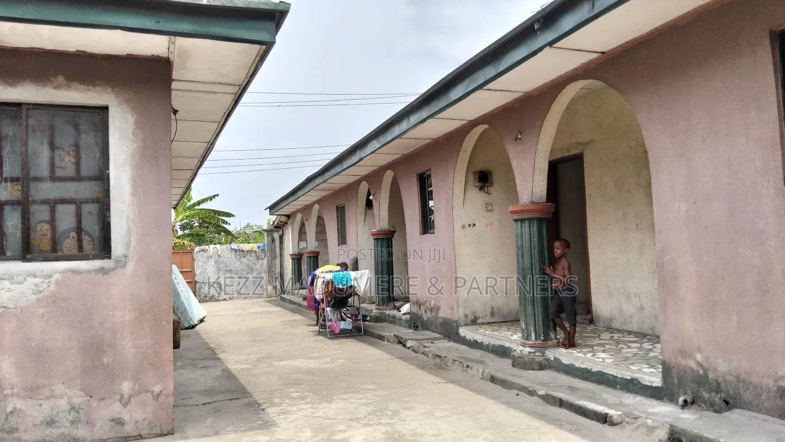 8bdrm Block of Flats in Oyibo , Rivers State, Oyigbo for sale