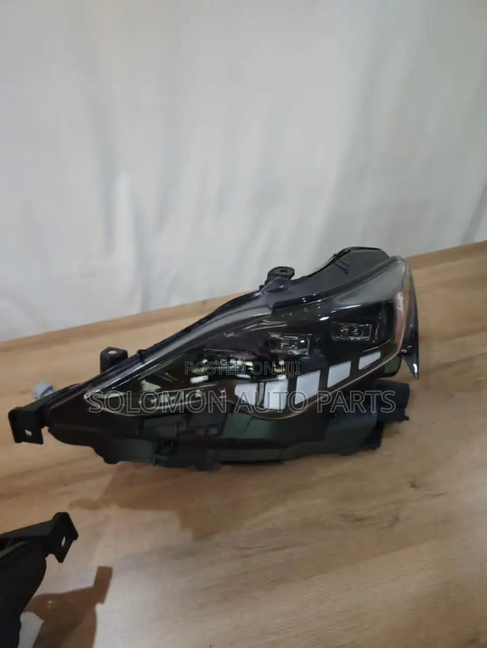 Is250 2015 Headlamp Led Latest Design Available as Seen
