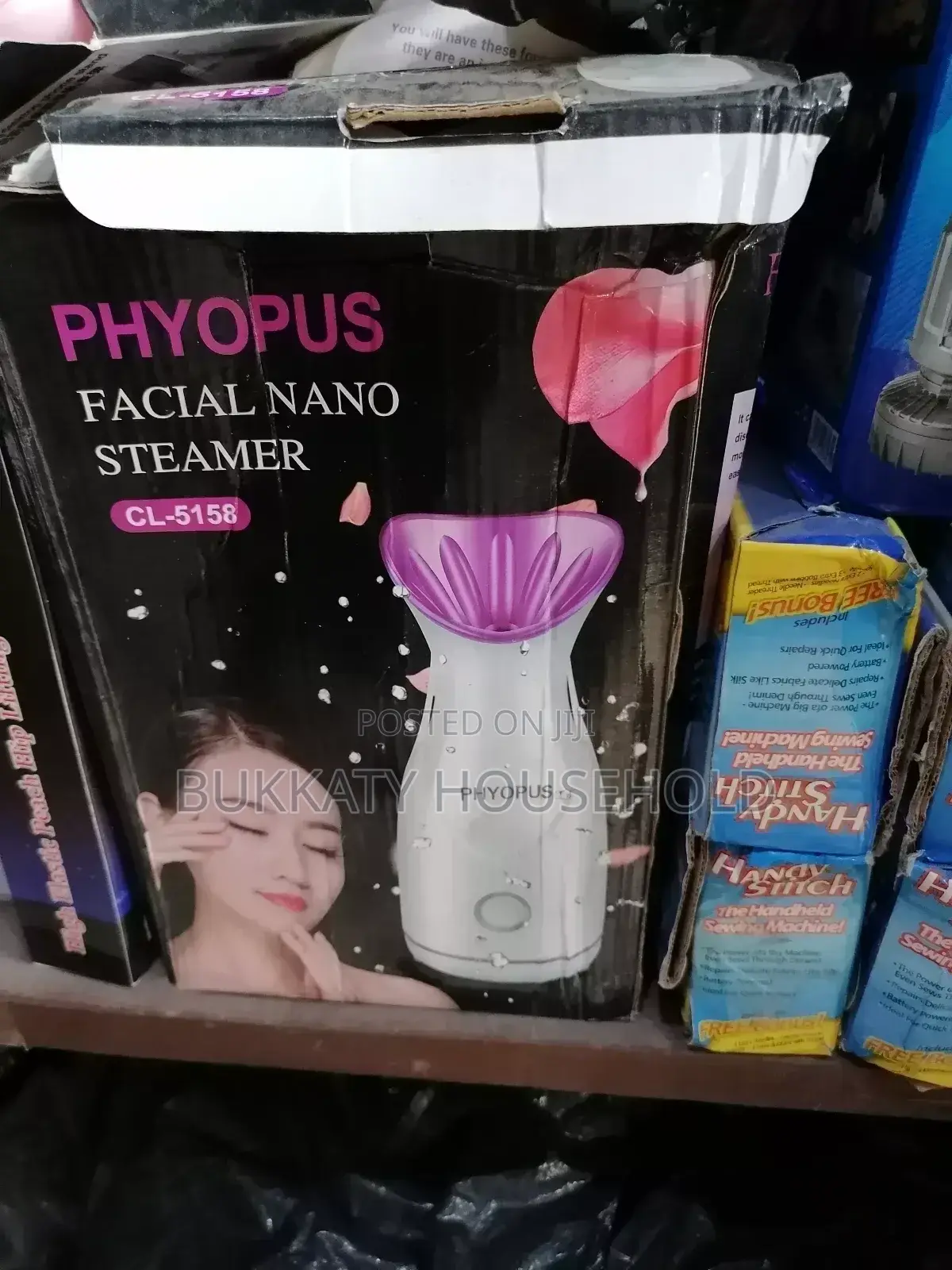 Facial Steemer for Smoothing Female Faces