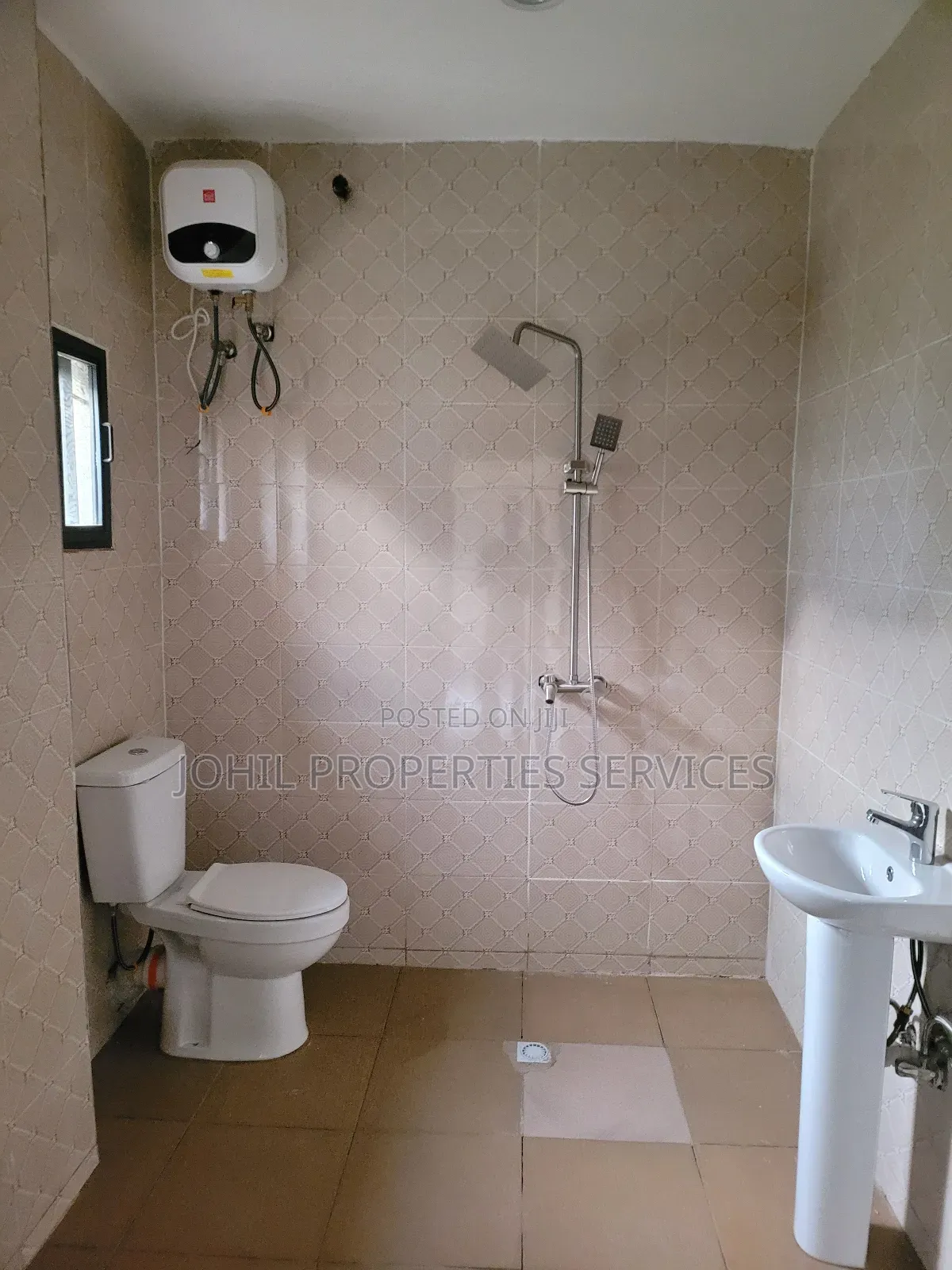 4bdrm Townhouse / Terrace in Asokoro for rent