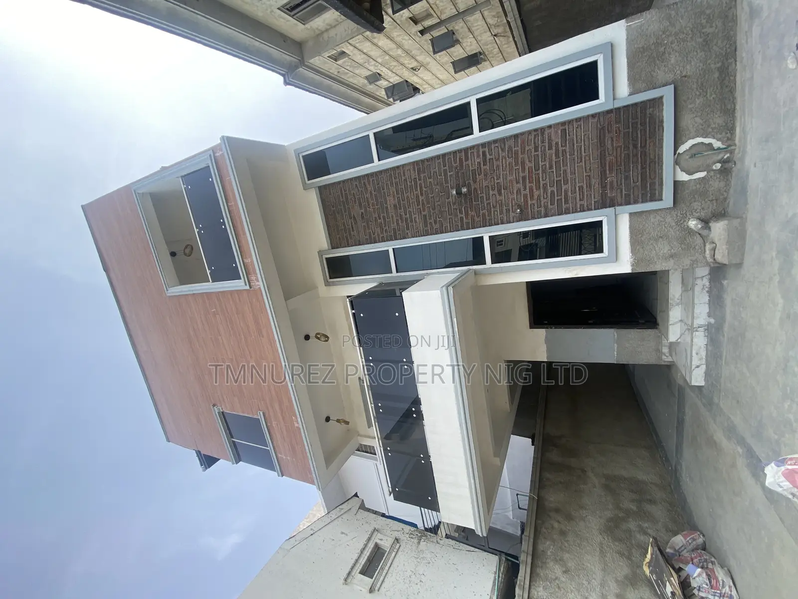 4bdrm Townhouse / Terrace in Ilasan, Lekki for rent