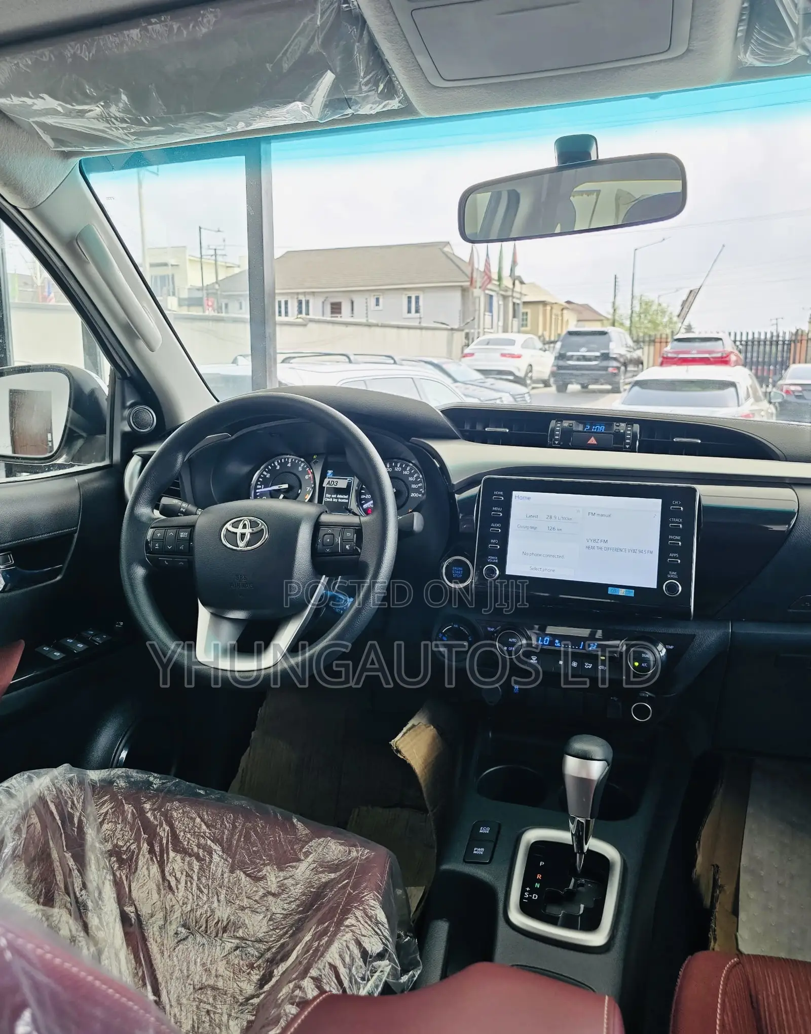 New Toyota Hilux Revo Double Cab Petrol 2.7 AWD 2022 White