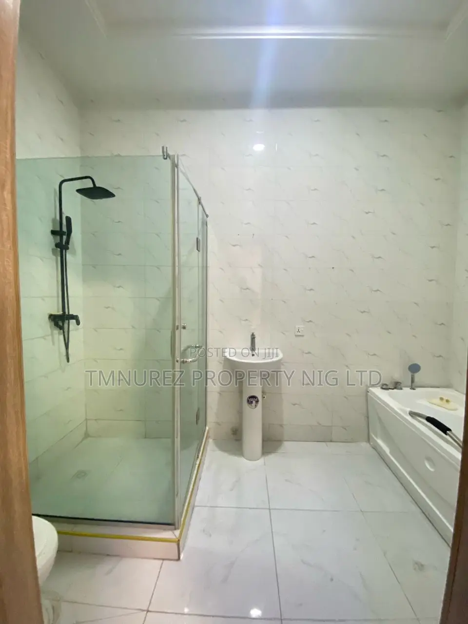Studio Apartment in Dpk Estate, Ikota for rent