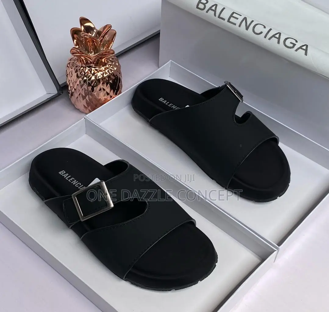 Timberland/Balenciaga Crossing