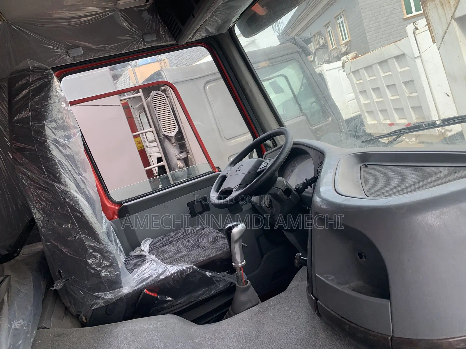 Sinotruk Heavy Duty Trucks 371 2016