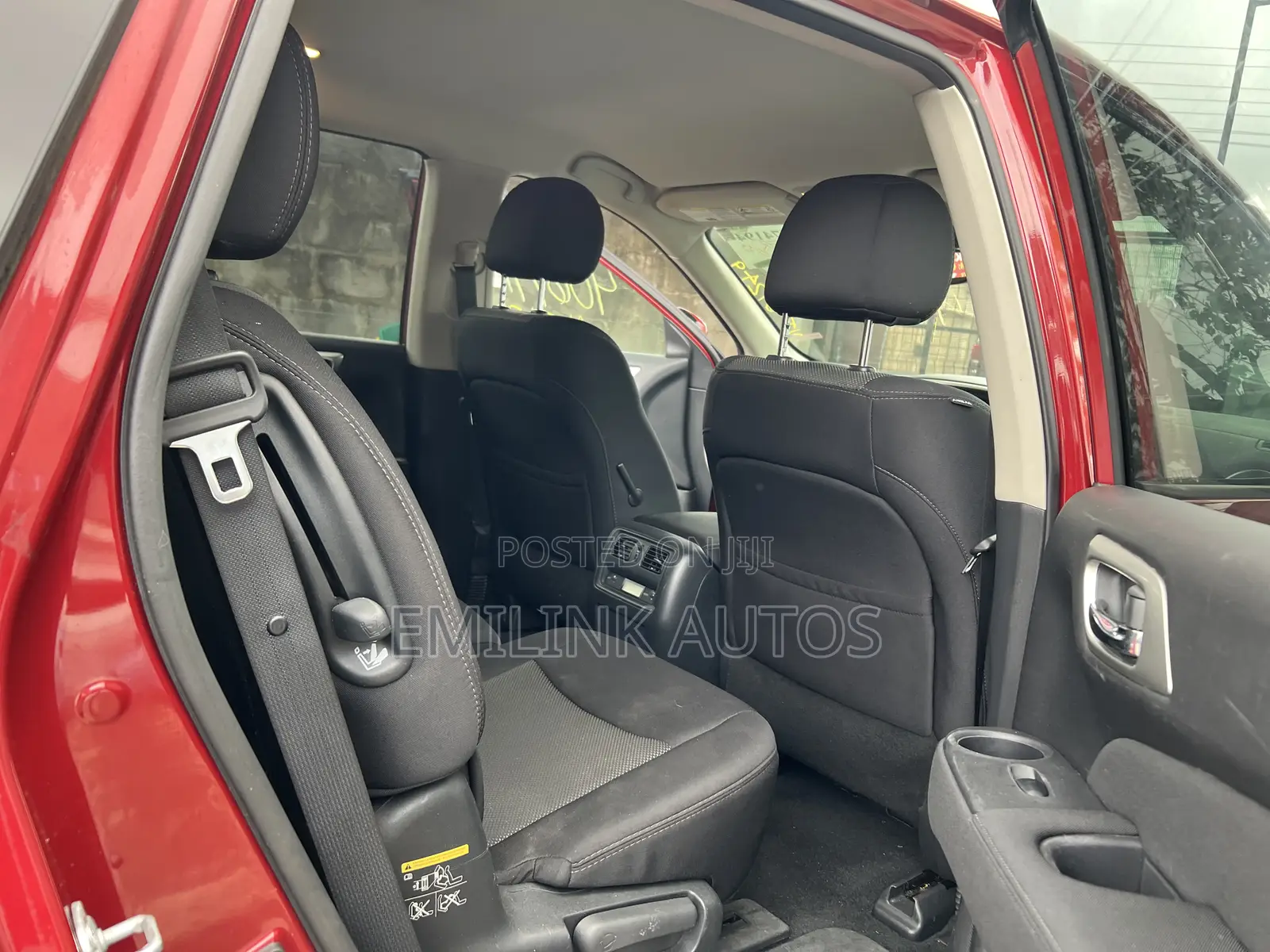 Nissan Pathfinder SL 4dr 4x4 (3.5L 6cyl) 2017 Red