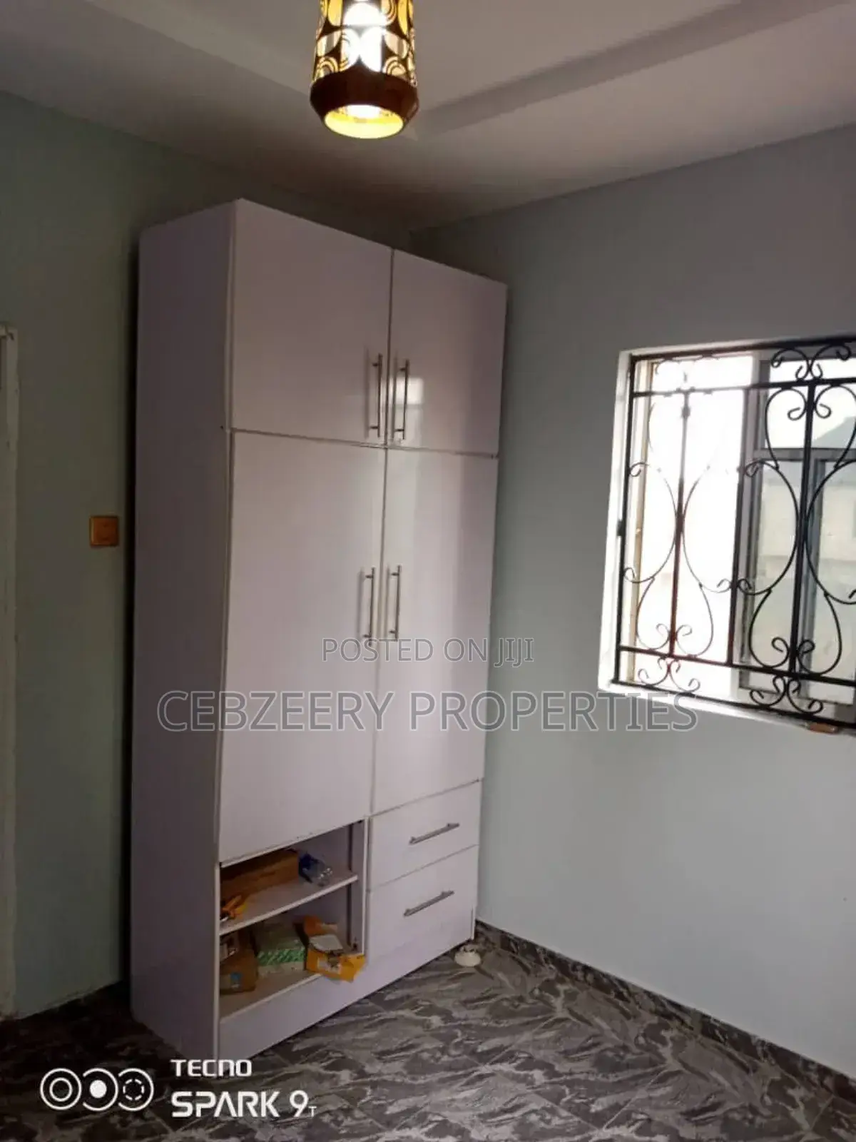 2bdrm Block of Flats in Akute Ajuwon for rent