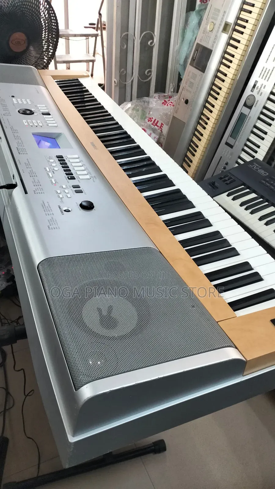 Yamaha DGX-630 88 Weighted Keys Digital Portable Piano
