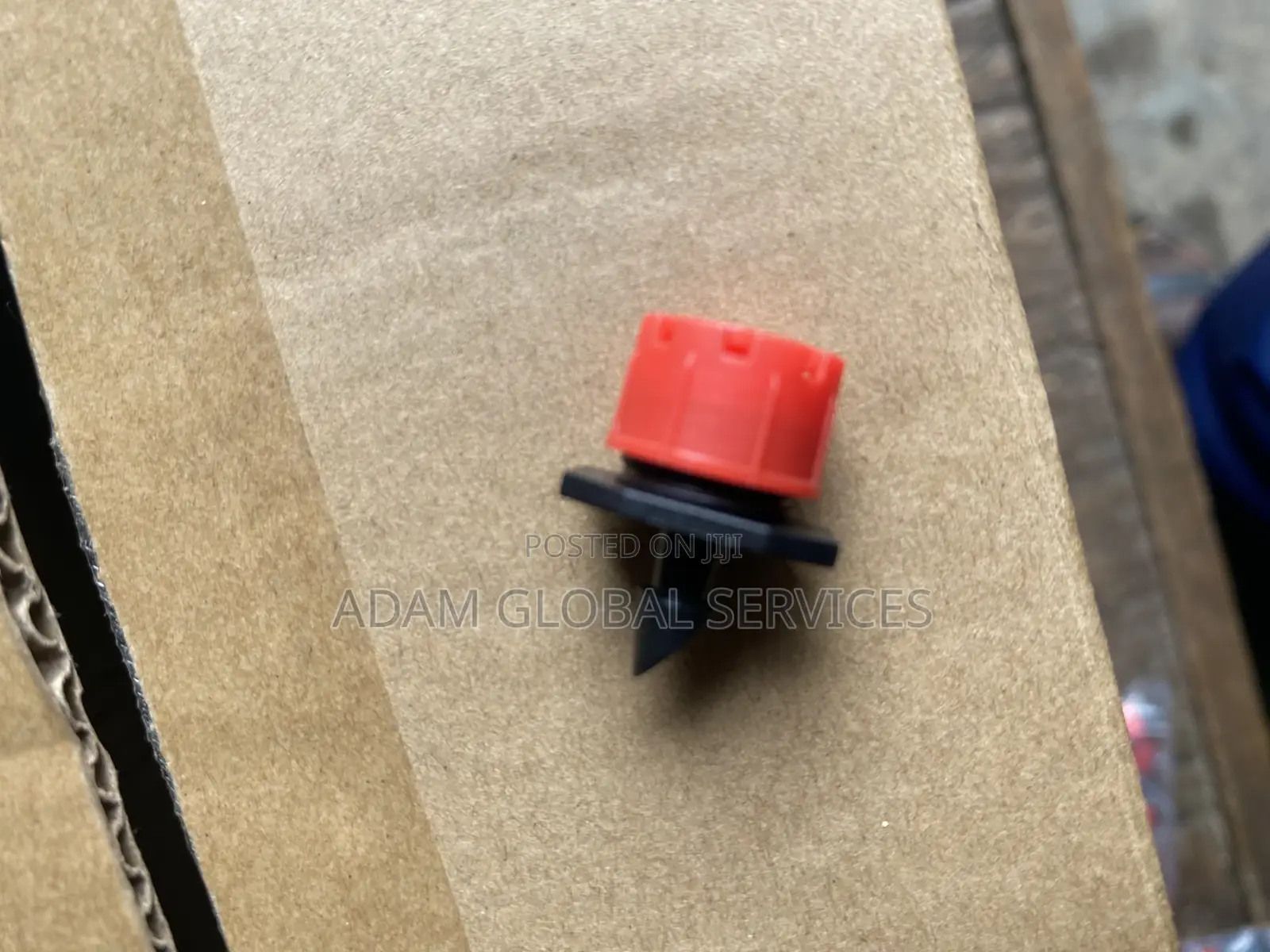Adjustable Drip Irrigation Emitters (100pcs)