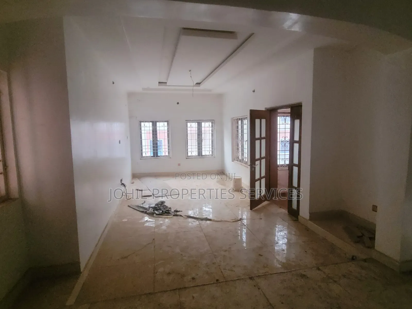 4bdrm Duplex in Durumi for sale