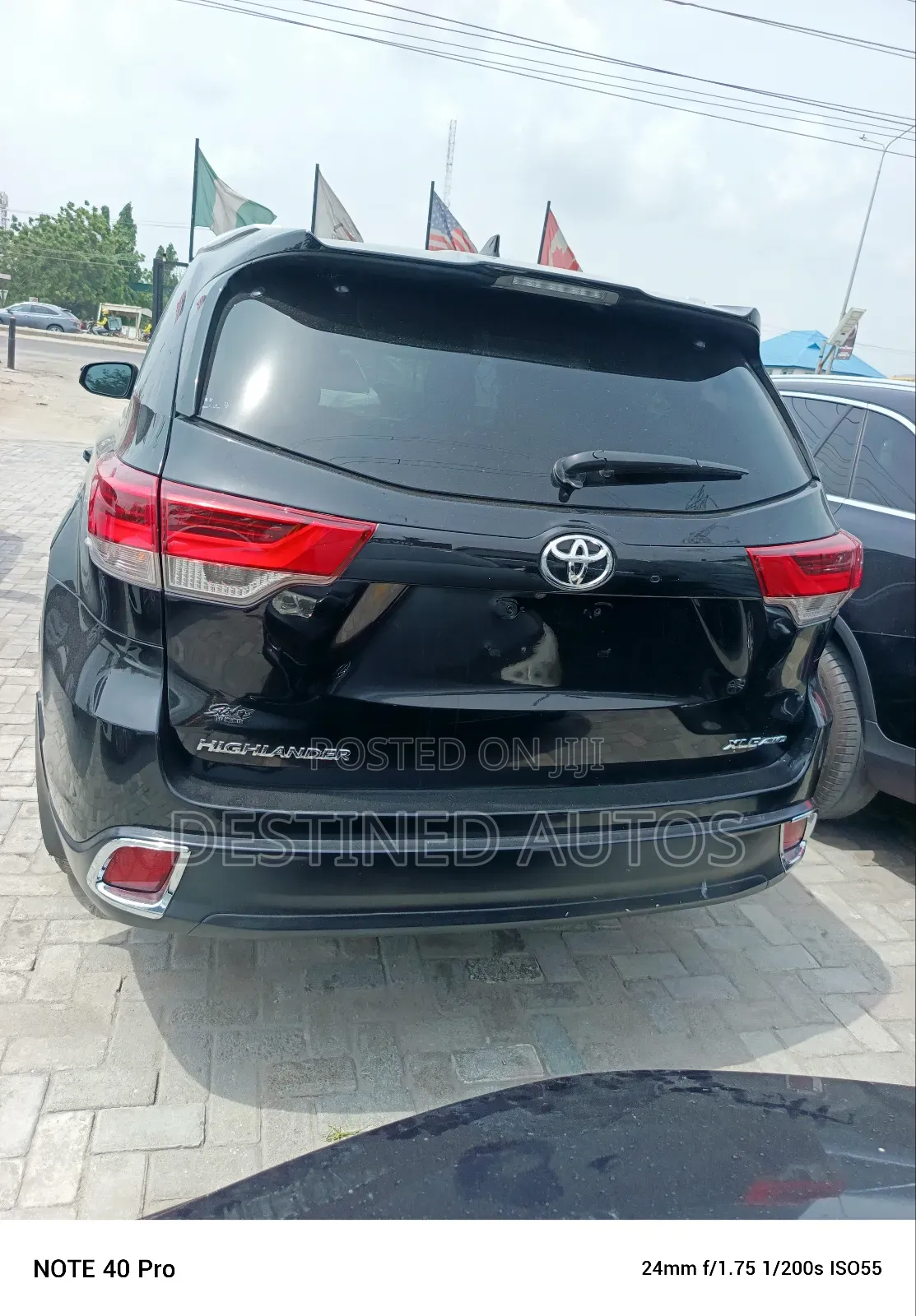 Toyota Highlander XLE 4x4 V6 (3.5L 6cyl 8A) 2018 Black