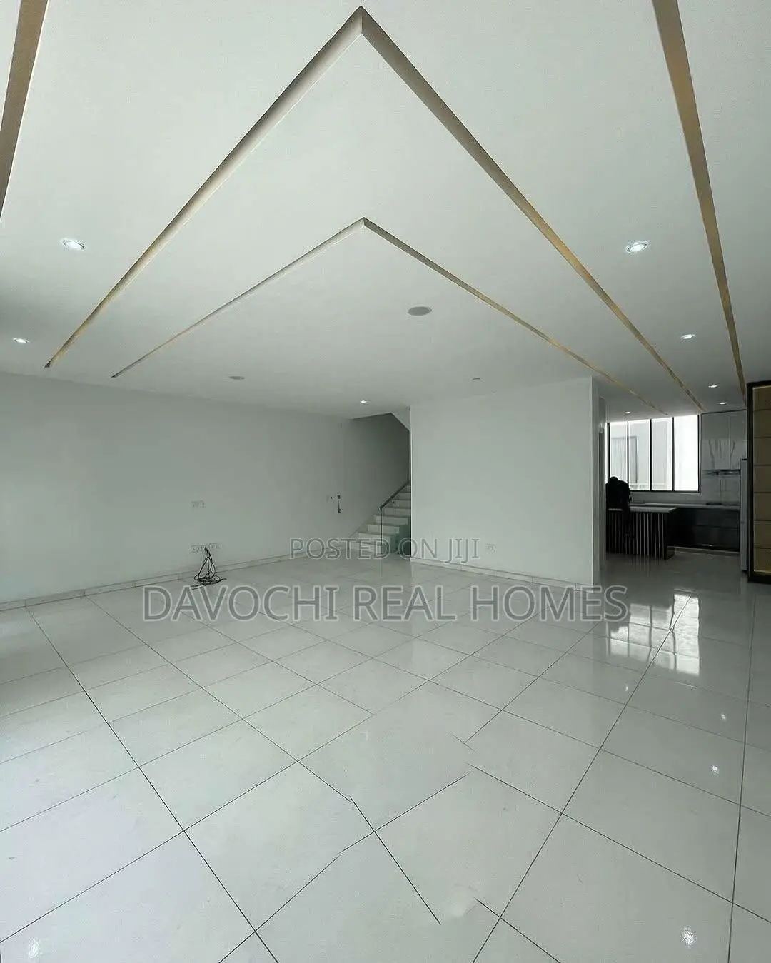 4bdrm Duplex in Chevron Alternative for rent